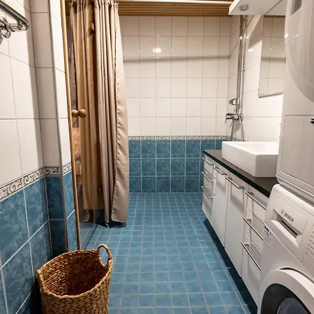 Lägenhet 2ndhomes Luxurious Kamppi Center 2br With Sauna & Balcony Helsingfors